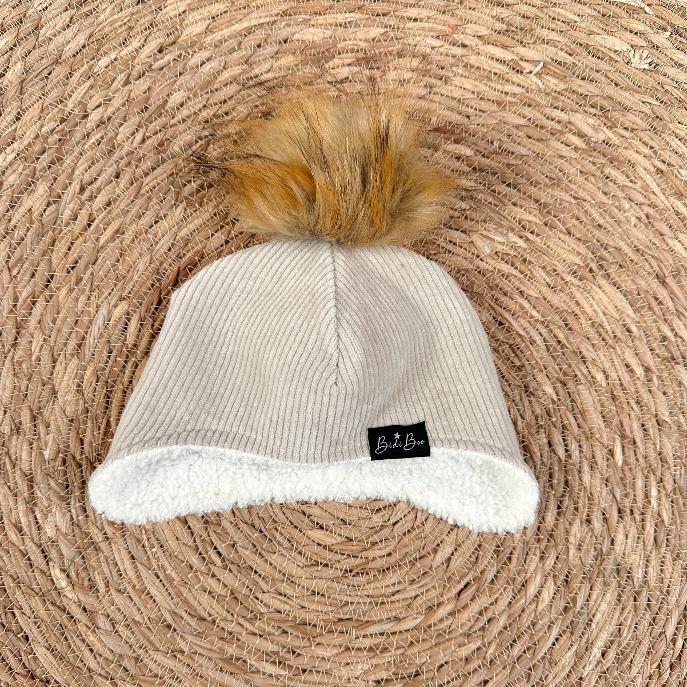 chullo pompon rib beige