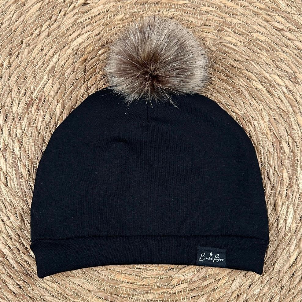 bonnet pompon black