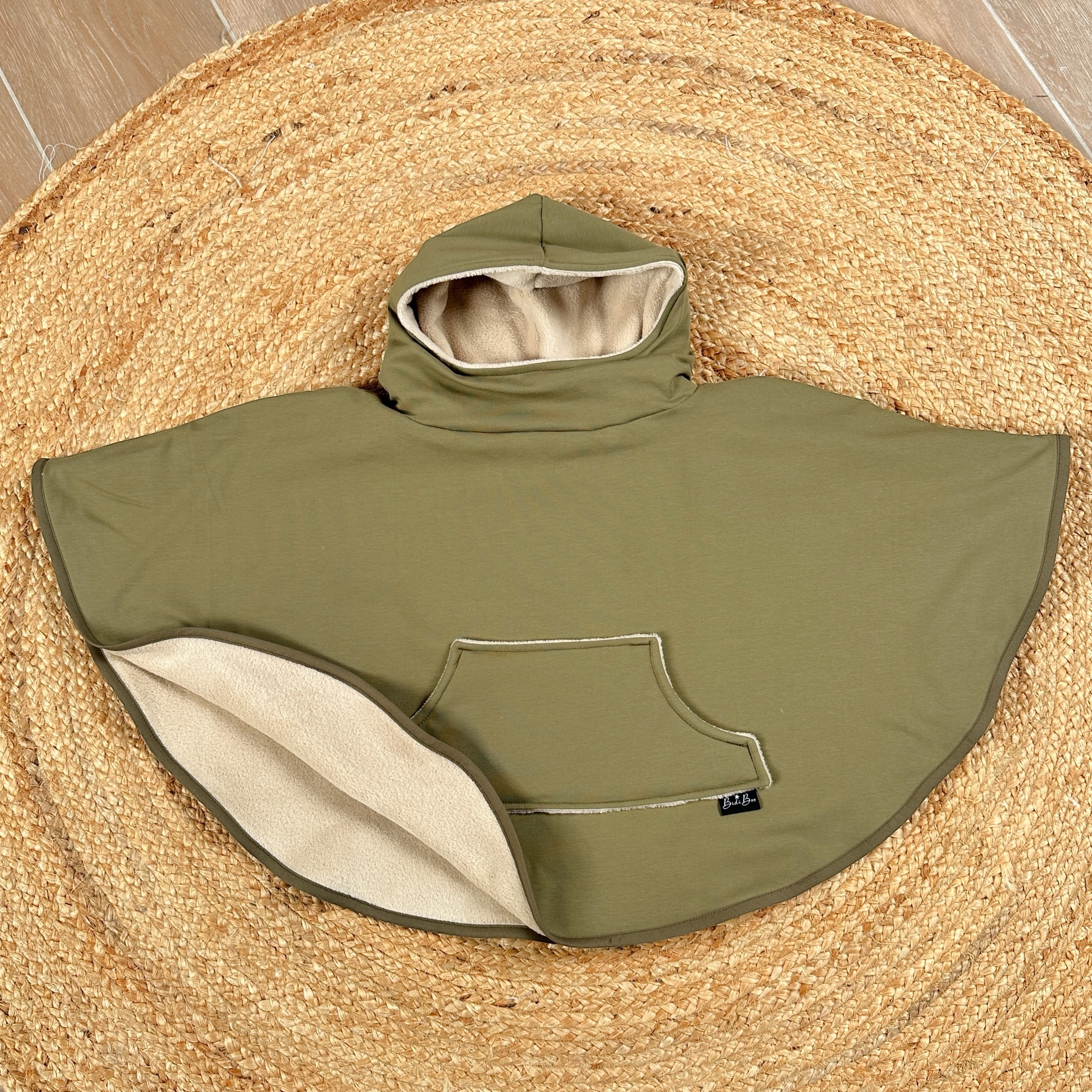 Poncho olive