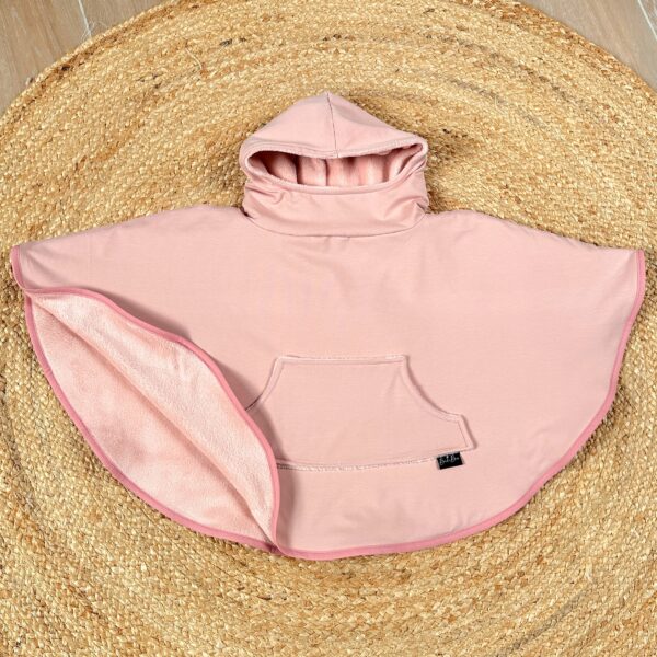 Poncho nude