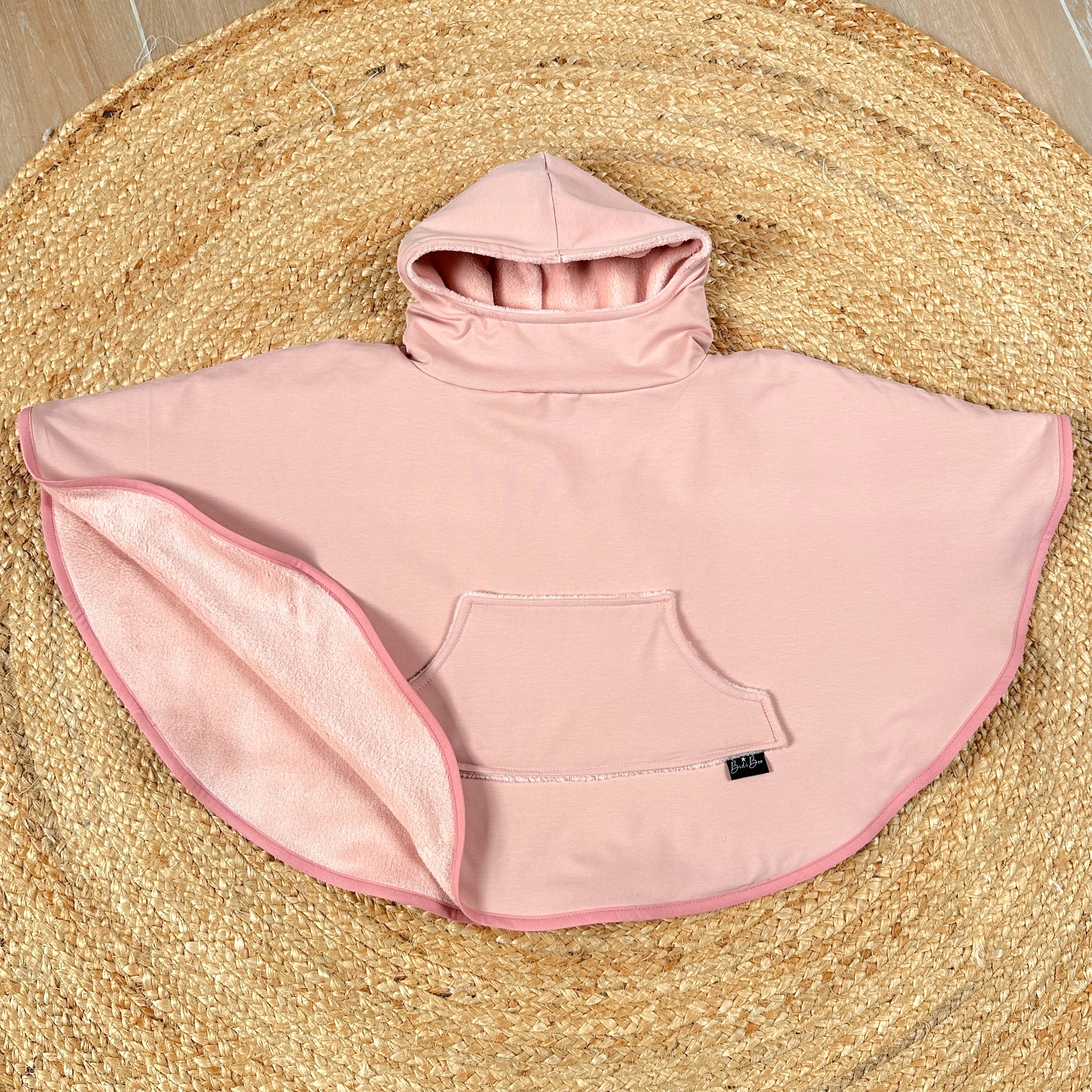 Poncho nude