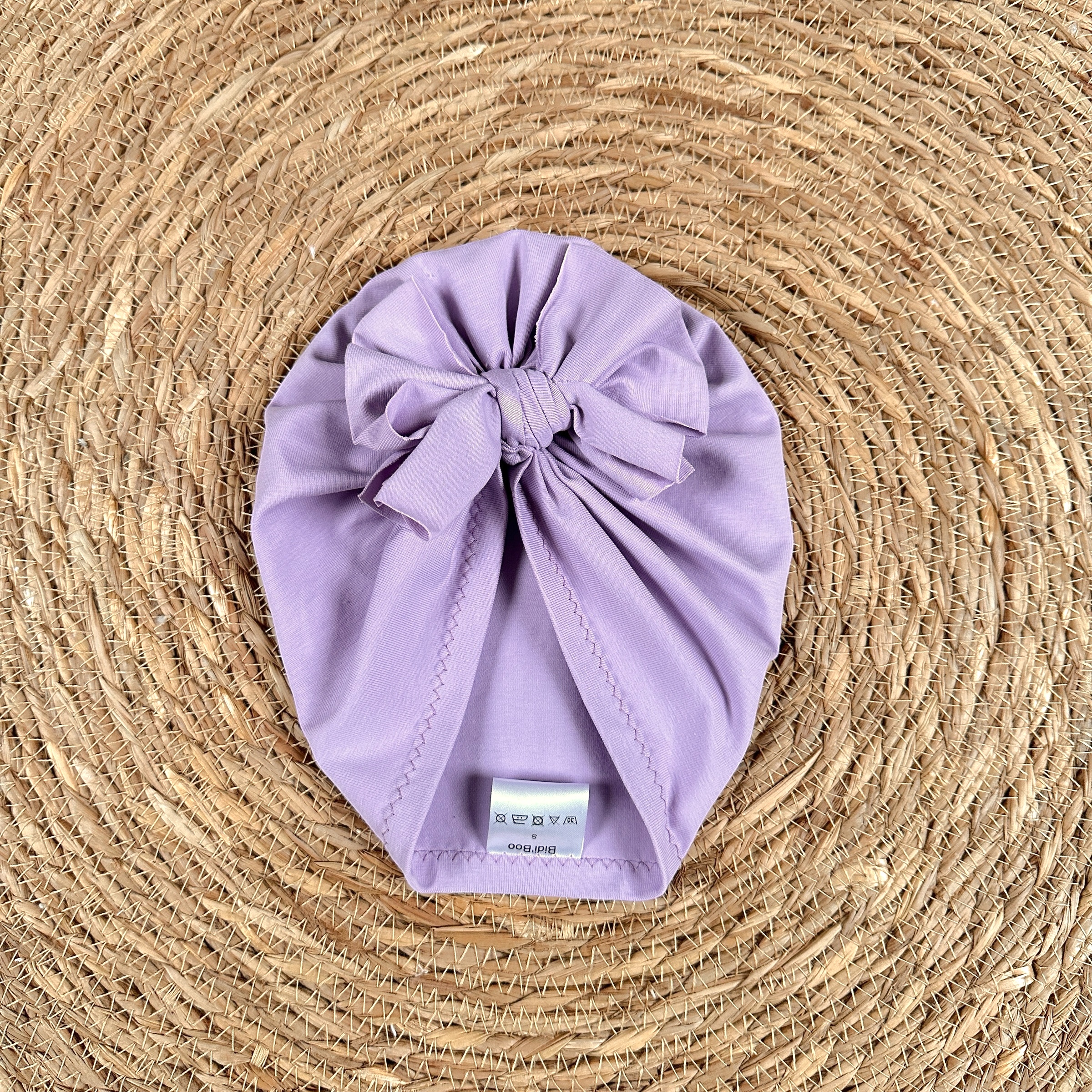 Turban violette noeud