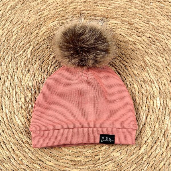 Bonnet pompon gaufré carmine